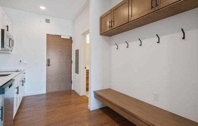 Studio, 1 bath, 427 sqft, $1,425, Unit 510