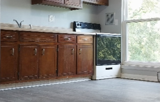 139 4 HENDRICKS BLVD