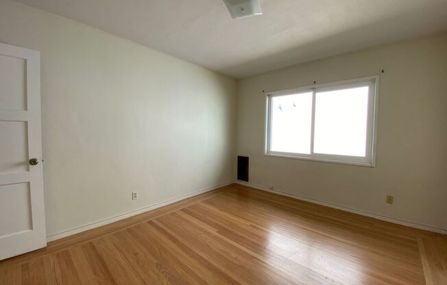 2 beds, 1 bath, 850 sqft, $3,550, Unit 304