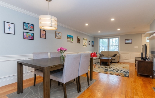 11 CRES HL AVE