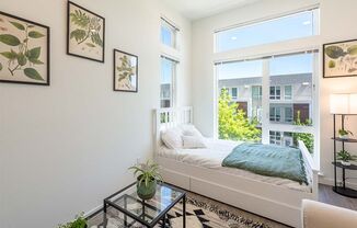 Studio, 1 bath, $1,295, Unit 305