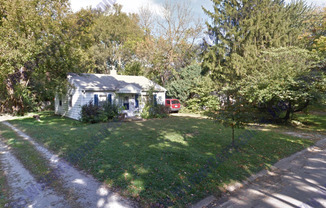 Two Bedroom 1 Bathroom House Available August 1st!