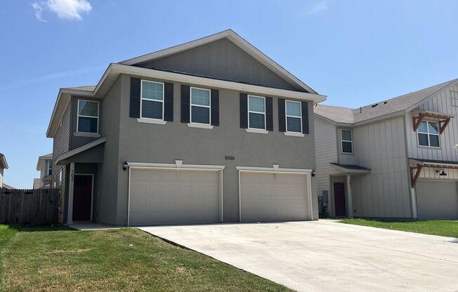 Lynwood Village Townhome - Move-in Ready
