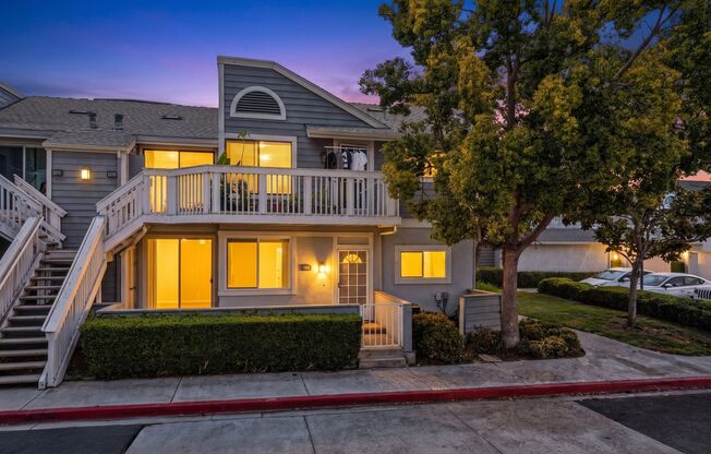Spacious 2 Bed, 2 Bath Condo in Desirable Northwood