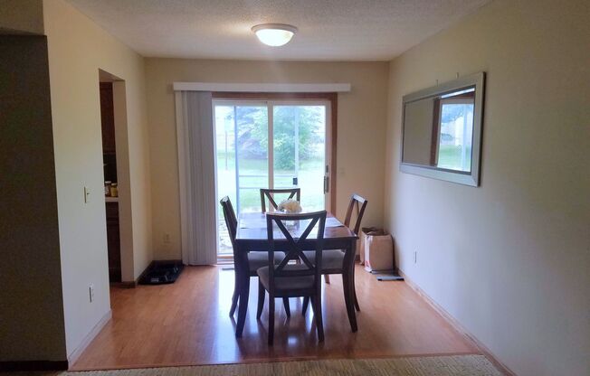 2 beds, 1 bath, 1,436 sqft, $1,790, Unit 3314