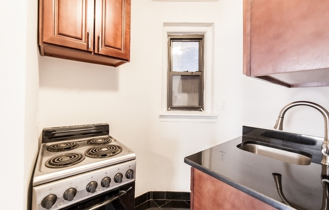 Studio, 1 bath, $2,595, Unit 2B