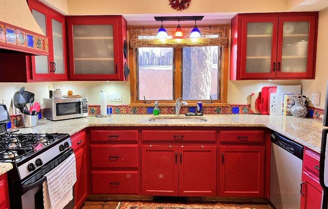 244 Maynard St #6