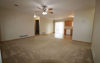 3 beds, 2 baths, $1,600, Unit 508 Stone Pointe Dr.