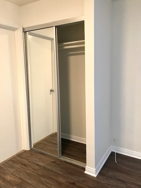 Studio, 1 bath, 250 sqft, $1,595, Unit 18