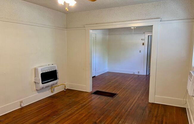 680 Hedges-1327 Linden Ave