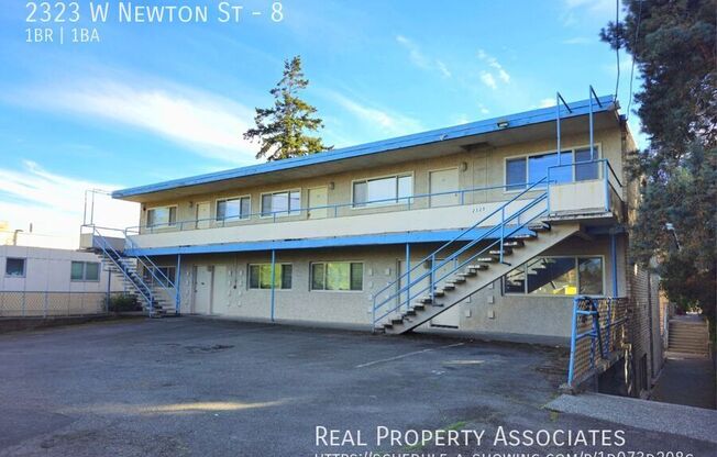 2323 W Newton Street