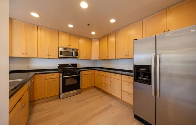 1 bed, 1 bath, 965 sqft, $2,750, Unit 507
