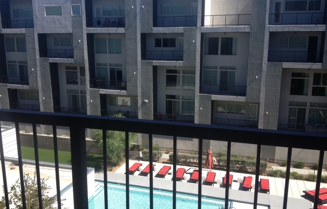 Loft 5 #8 325