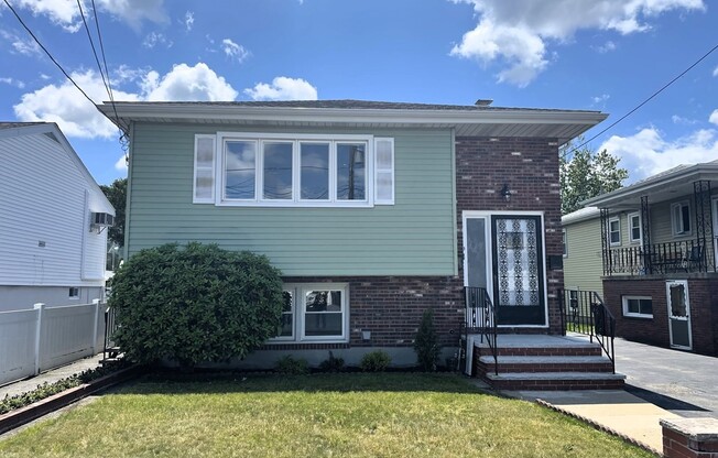 9 SULLIVAN ST