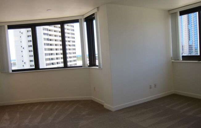 1 bed, 1 bath, $2,600