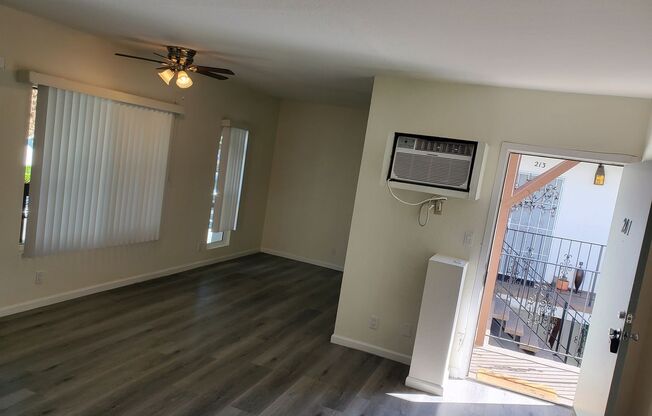 Studio, 1 bath, 500 sqft, $1,900, Unit 201