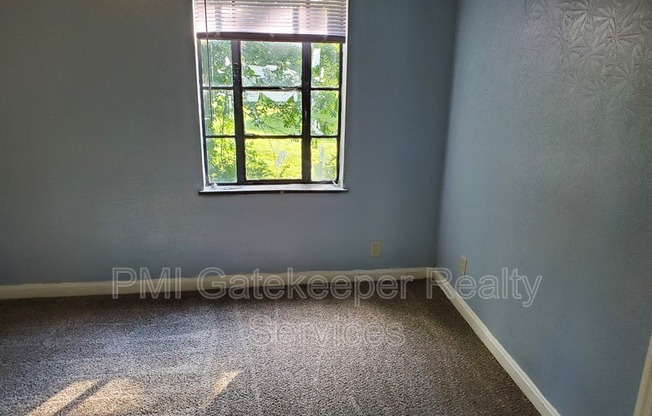 1103 EGAN CT