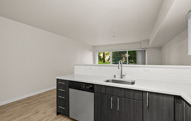 1 bed, 1 bath, 809 sqft, $2,025, Unit 109