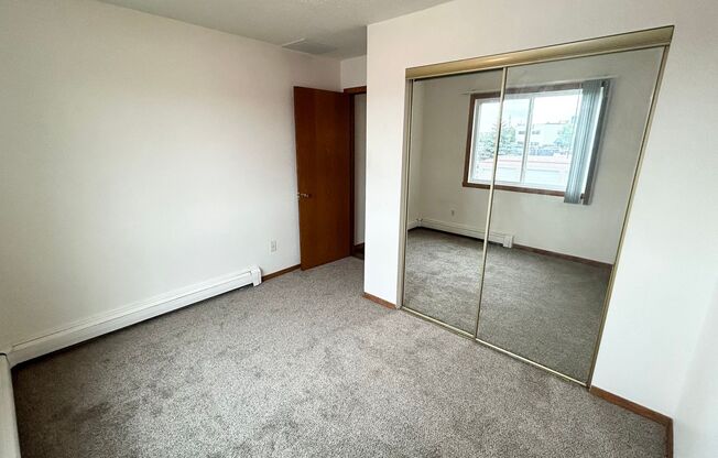 1 bed, 1 bath, 400 sqft, $599, Unit 114.5