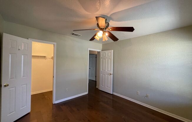 3 beds, 2 baths, $1,900