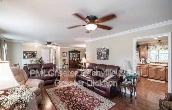 1013 BRITTON AVE
