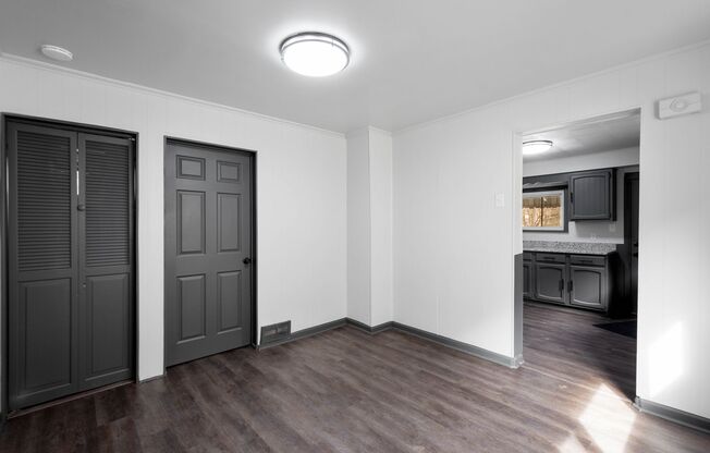 Stunning 3 bedroom home in McKees Rocks available May 1!