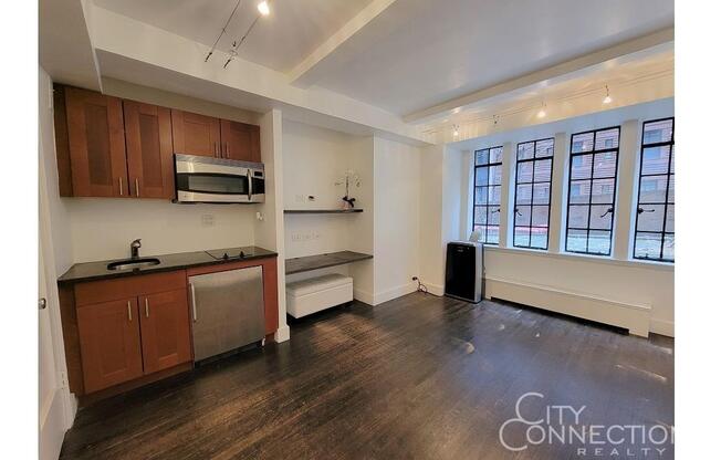 Studio, 1 bath, $2,350, Unit 203-A