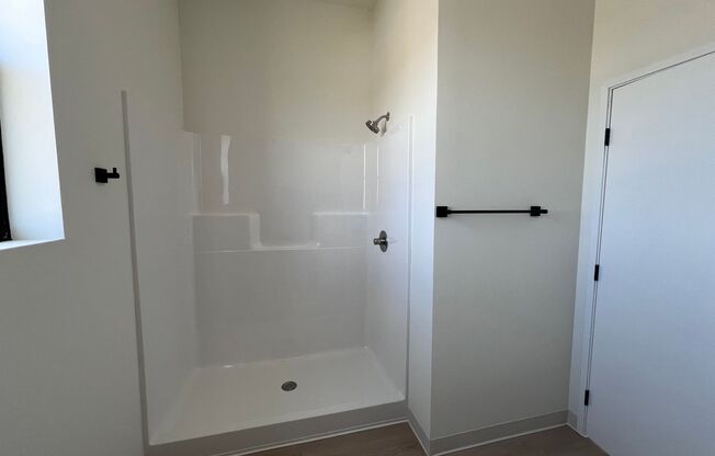 1 bed, 1 bath, 665 sqft, $1,115, Unit 1630-204