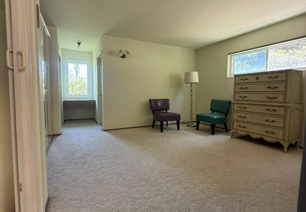 1001 31 AVE