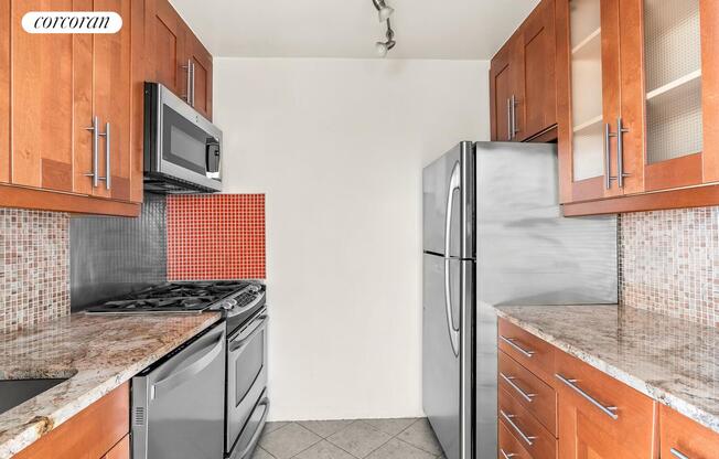 1 bed, 1 bath, $4,700, Unit 11D