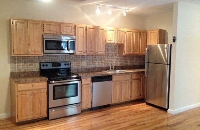 3 beds, 1 bath, 1,182 sqft, $4,000, Unit #2(1A)