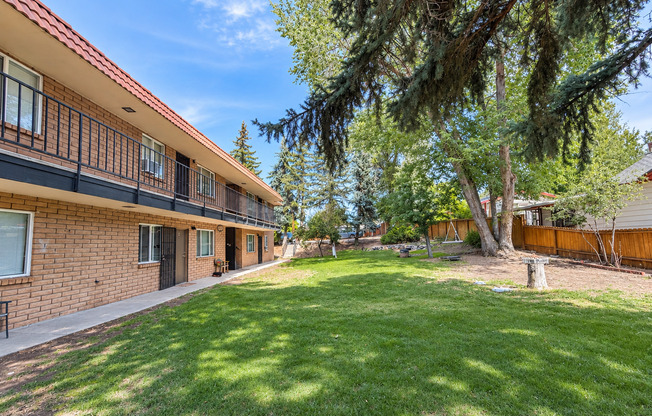 625 University Terrace