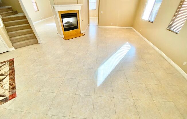 THIS SPACIOUS RESIDENCE FEATURES 4 BEDROOMS, 3 BATHROOMS, AND A WELL-THOUGHT-OUT LIVING SPACE DESIGNED FOR BOTH COMFORT AND FUNCTIONALITY. ENJOY A BRIGHT, OPEN FLOOR PLAN WITH HIGH CEILINGS, TILE AND LAMINATE FLOORING THROUGHOUT, AND A MODERN KITCHEN EQU