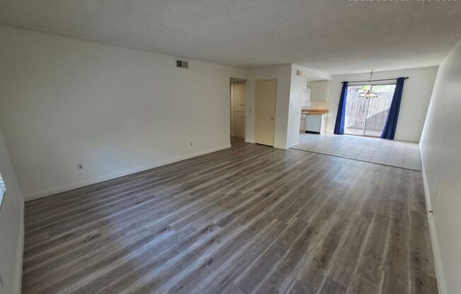 Price Lowered! Arcadia 2 Bedroom Townhouse