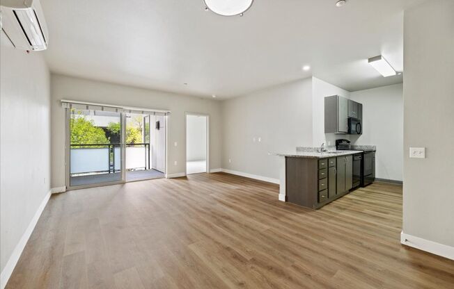 Modern 1-Bedroom Retreat with Scenic Views or Private Patio