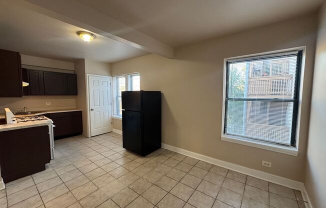 2 beds, 1 bath, $1,150, Unit 4840 #2N