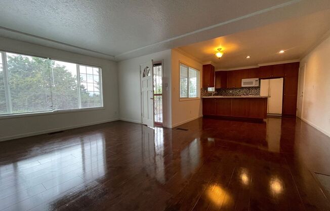 2 beds, 1 bath, 1,672 sqft, $2,145, Unit 11630
