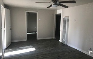 2 beds, 1 bath, $1,375