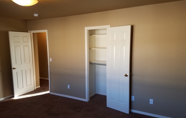 2 beds, 1.5 baths, $1,300, Unit #3