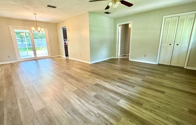 Cozy Home in NW Area