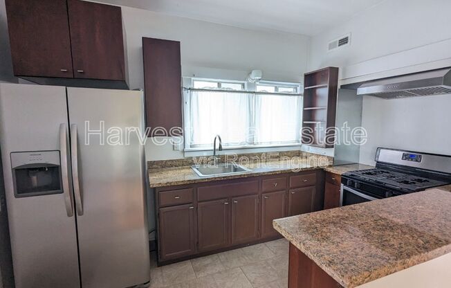 2156 Clinton Ave #3 - Lease up
