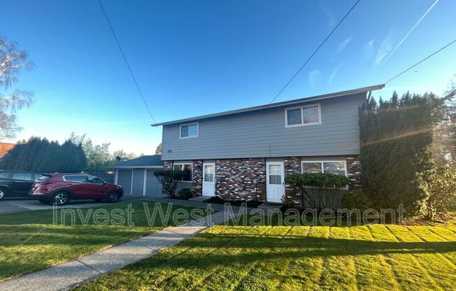 712 NE 15 AVE