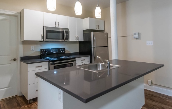 1 bed, 1 bath, 665 sqft, $1,782, Unit 203