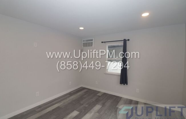 Wightman St (4165-69)