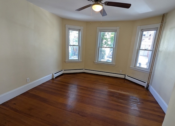 24 MONTFERN AVE
