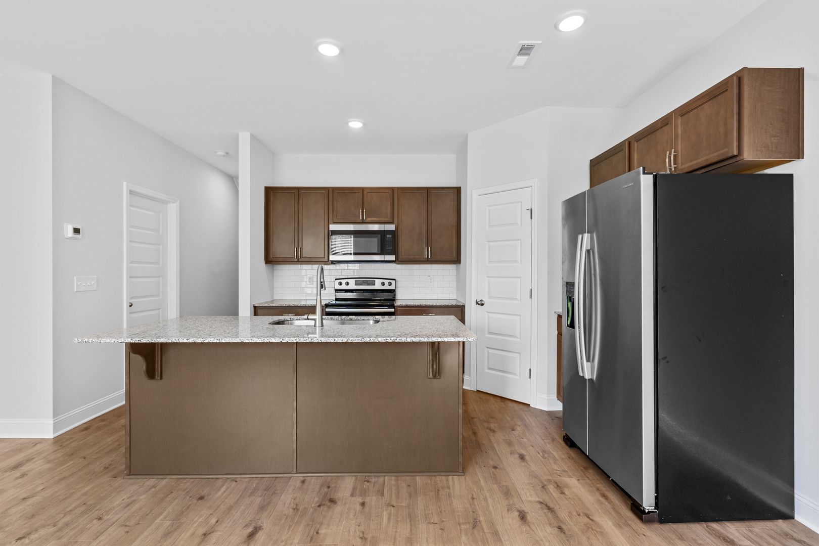 $500 Off Your First Full Month- Move in Special! 3 Bedroom Townhome in Smithfield!