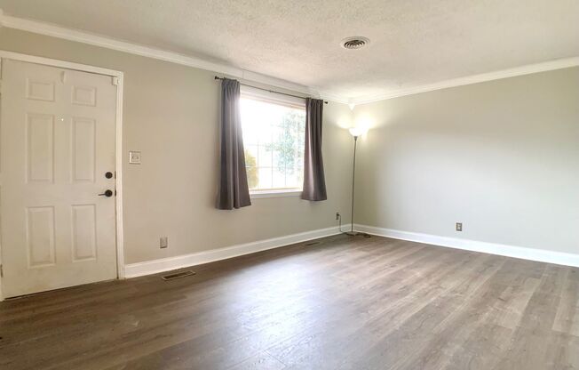 2707 Dove Ct