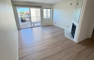 Lovely Top Floor Condo Available Now