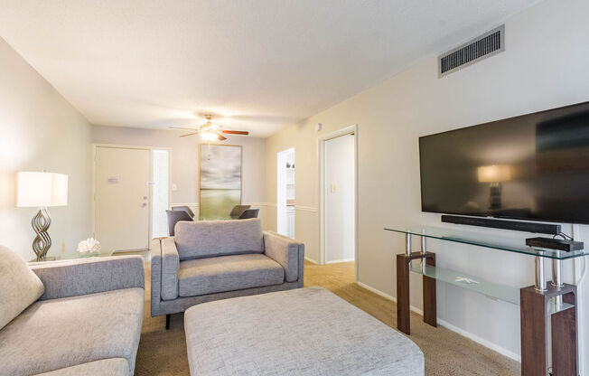 Imperial Palms Apartments
