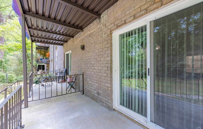 1 bed, 1 bath, 672 sqft, $1,100, Unit 2298-11